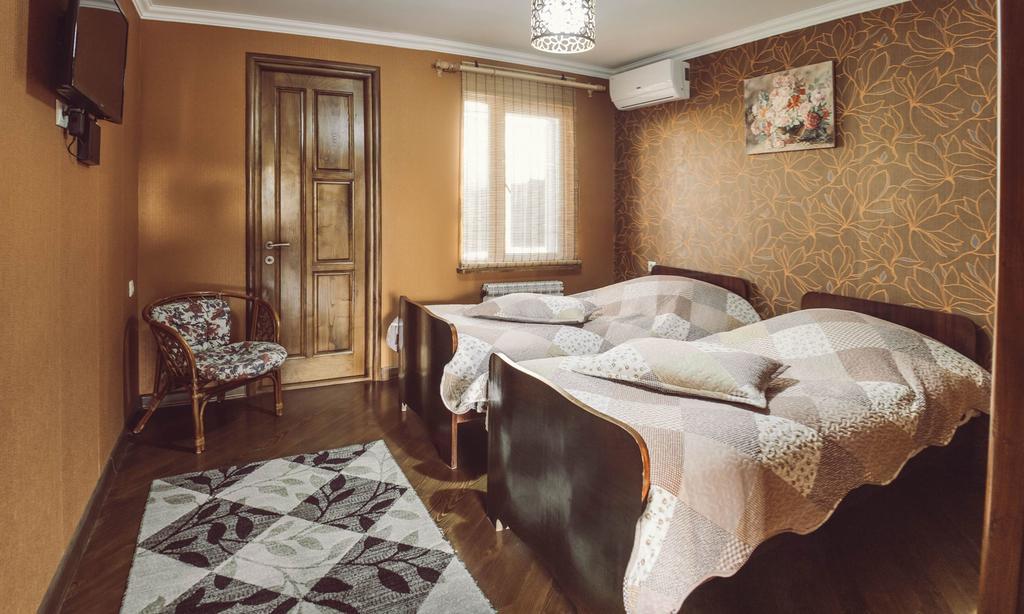 Casa De Khasia Зугдіді Екстер'єр фото